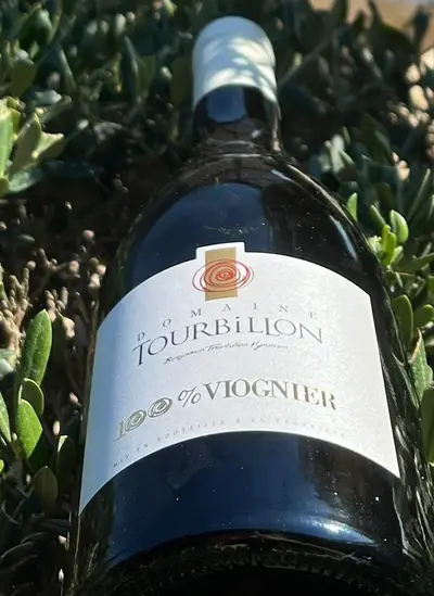 100% Viognier
White wine