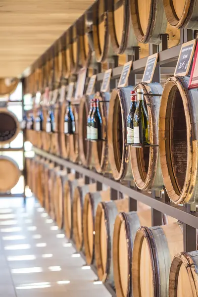 Nos vins du Vaucluse : un voyage à travers les terroirs du Domaine Tourbillon